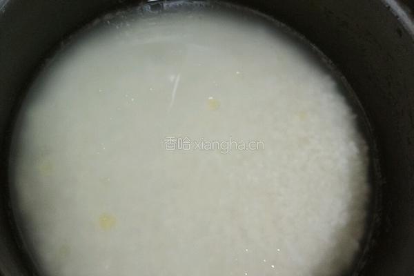 糯米栥饭团的做法图解1