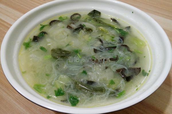 老黄瓜粉丝木耳汤的做法图解5