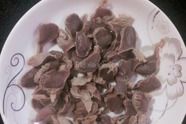 孜然鸭胗的做法图解2