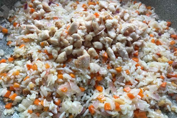 咸鱼鸡粒炒饭的做法图解11