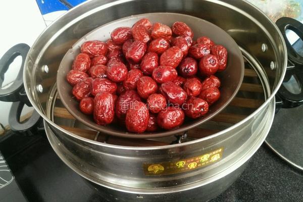 蒸红枣儿的做法图解2