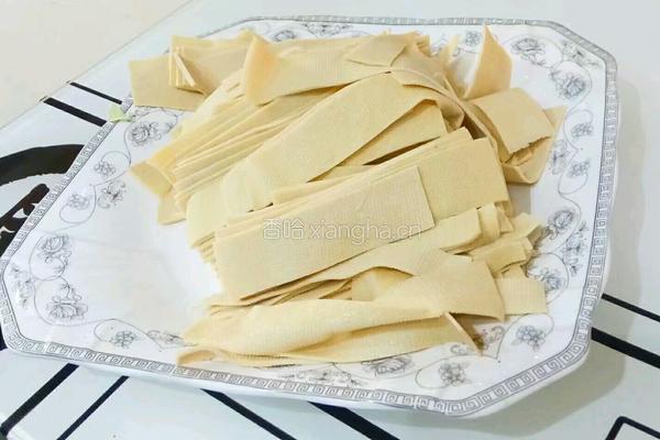 尖椒干豆腐的做法图解2