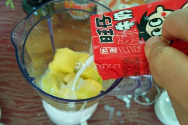 芒果奶昔的做法图解5