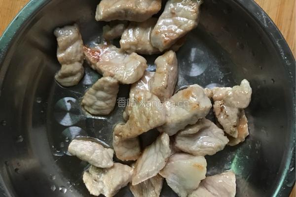 四季豆炒肉的做法图解2