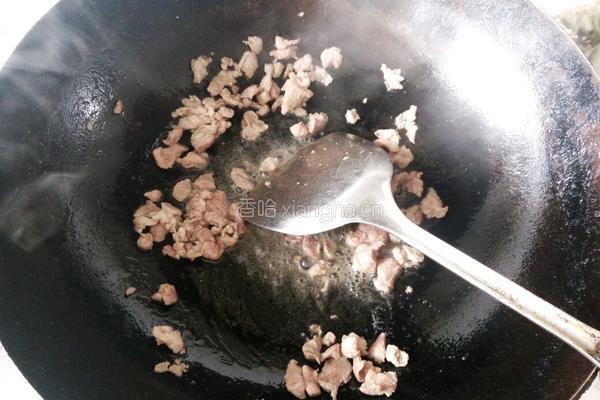 莴笋片炒肉的做法图解2
