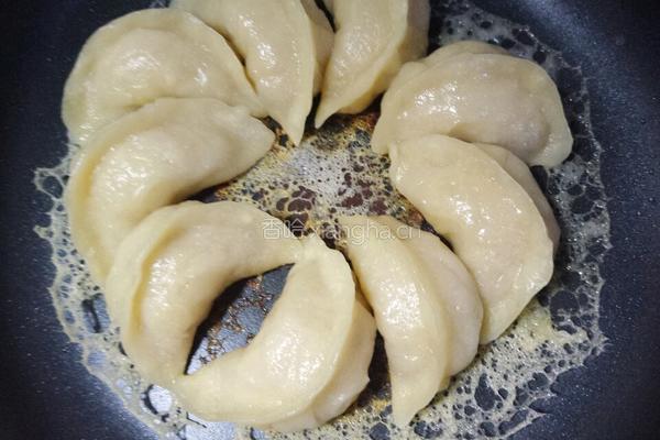 冰花煎饺的做法图解3