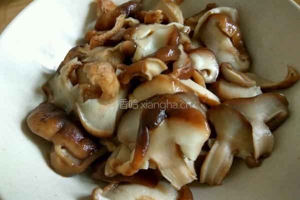 青椒炒香菇的做法图解5