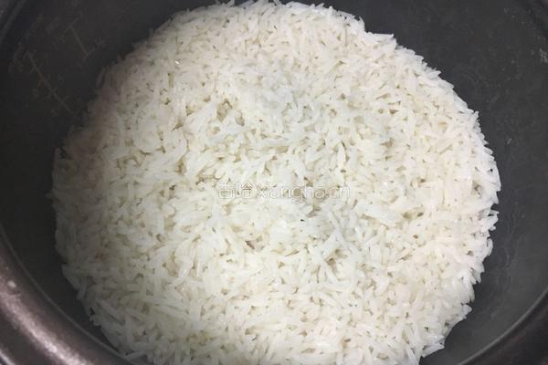 彩虹炒饭的做法图解5