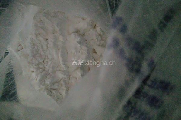 红枣鸳鸯似燕窝的做法图解1