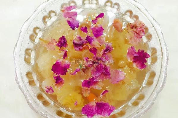雪莲子桃胶枸杞银耳羹的做法图解10