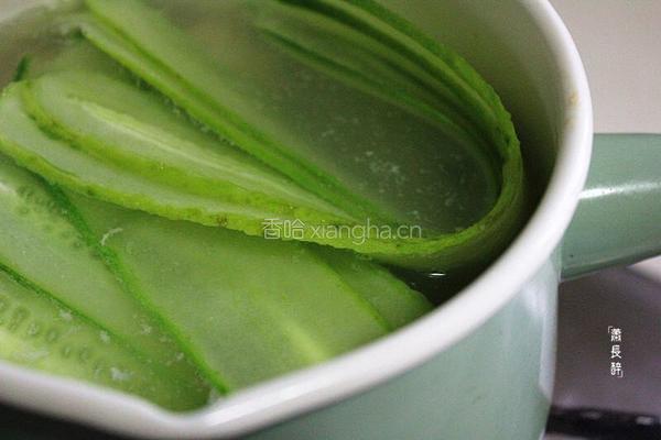 黄瓜片汆丸子汤的做法图解9