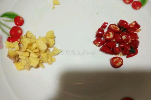 肉末炒蒜薹的做法图解3