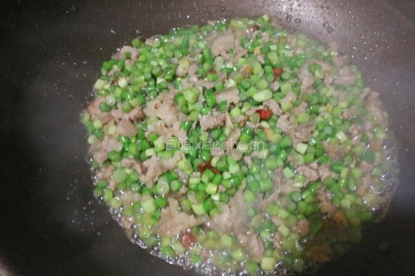 肉末炒蒜薹的做法图解7