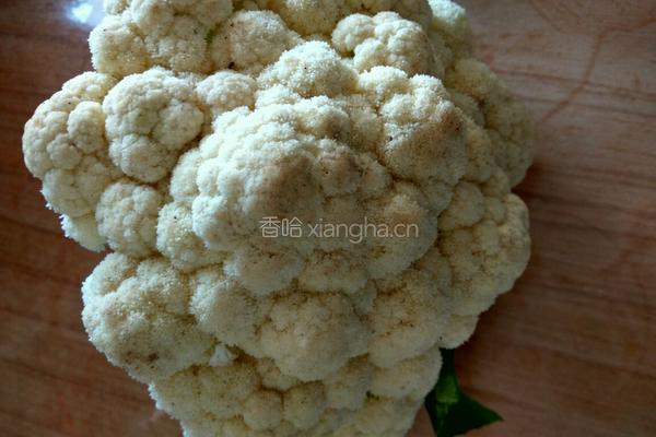 干煸花菜的做法图解1