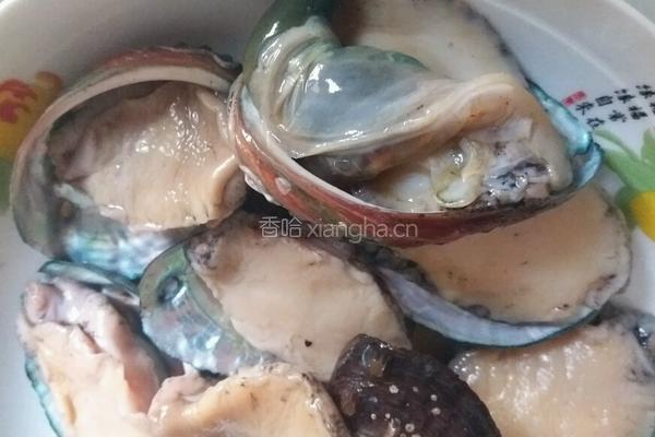 蒜蓉蒸鲍鱼的做法图解1