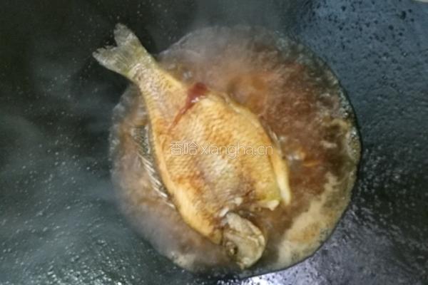 香煎太阳鱼的做法图解10