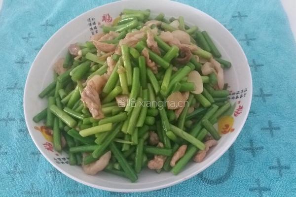 猪肉炒蒜薹的做法图解6