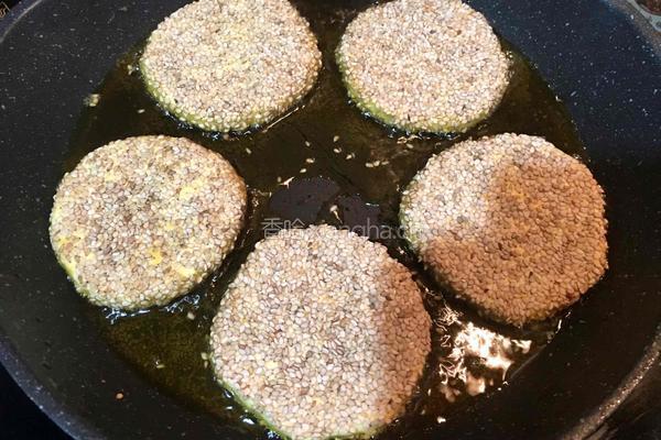 芝麻南瓜饼的做法图解6