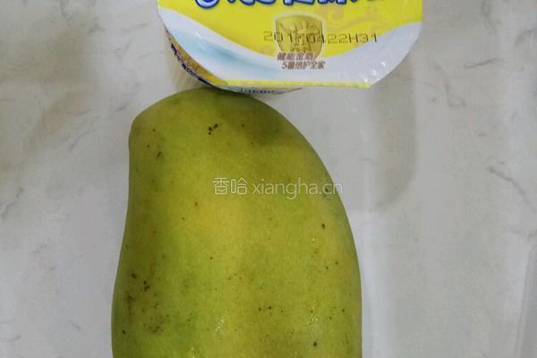 芒果奶昔的做法图解1