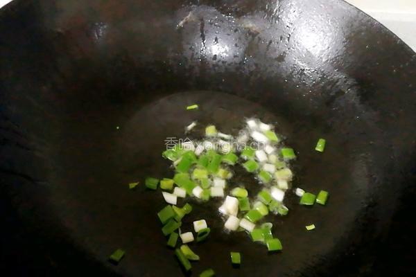 辣炒野蒜的做法图解3
