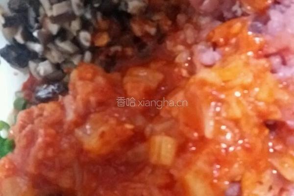 猪肉香菇泡菜饼的做法图解3