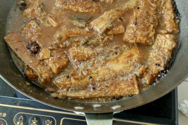 炖带鱼的做法图解11