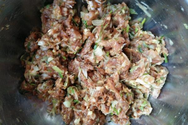 茴香猪肉饺子馅的做法图解5