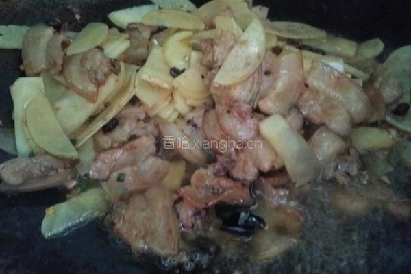 土豆生煎五花肉的做法图解7