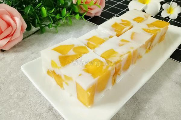 芒果椰汁糕的做法图解2