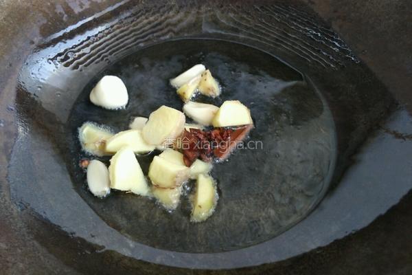 香菇土豆烧鸭腿的做法图解5