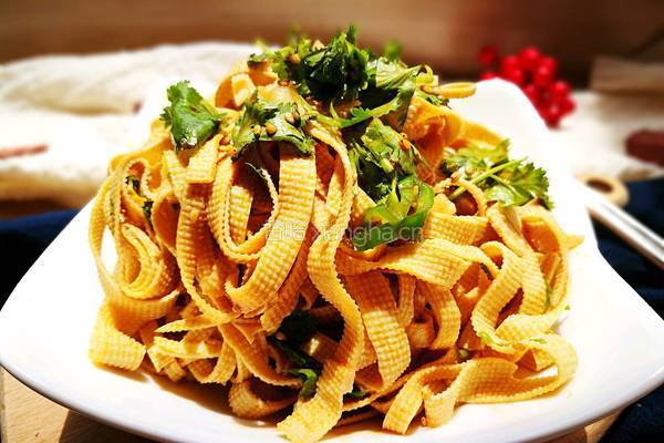 「Cathy边吃边营养」凉拌豆腐皮的做法图解4