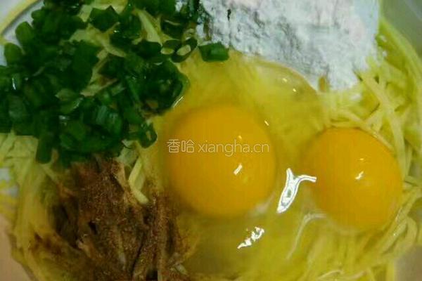 土豆丝鸡蛋煎饼的做法图解3