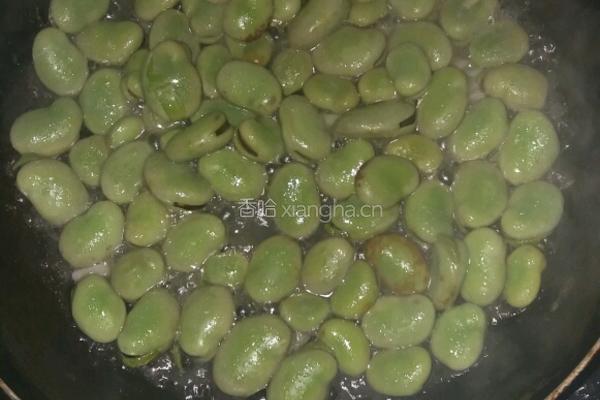 蒜蓉蚕豆的做法图解3