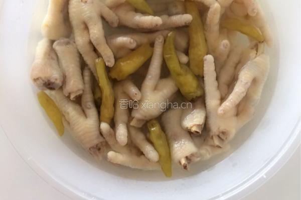 泡椒凤爪的做法图解4