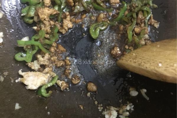 香辣肉末苦瓜的做法图解10