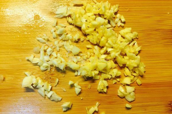 奶油蘑菇汁青口贝的做法图解5