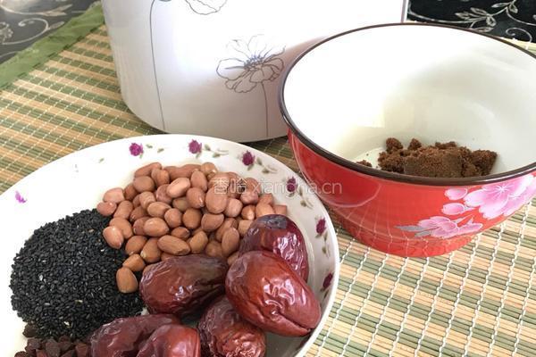 浓香黑芝麻糊的做法图解1