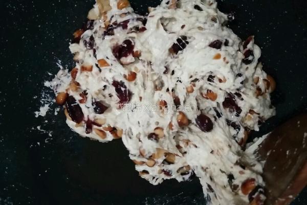 蔓越莓花生牛扎糖的做法图解4