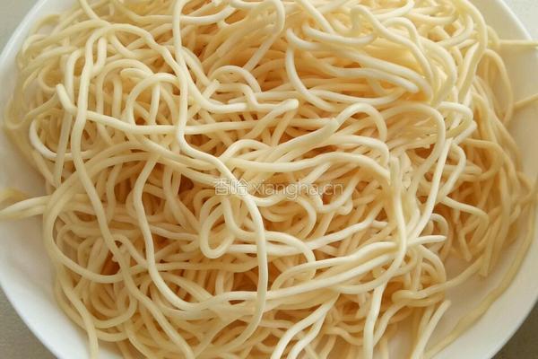 粽香扁豆焖面的做法图解4