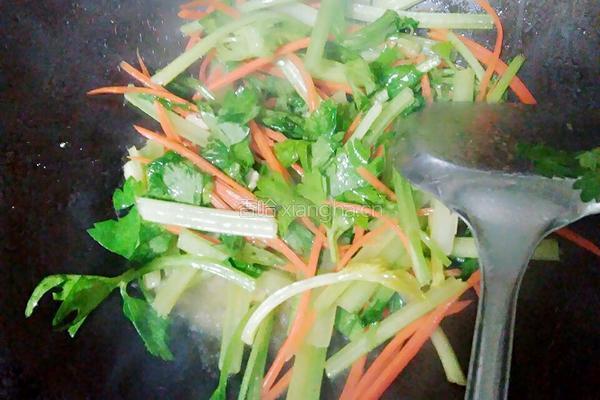 千张炒肉丝的做法图解5