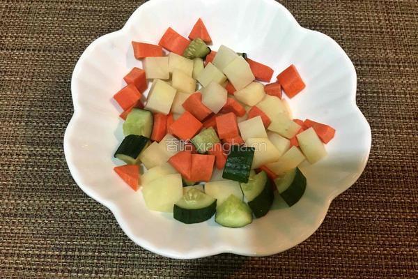 咖喱土豆鸡肉的做法图解2