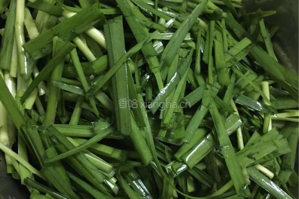韭菜滑蛋花的做法图解2