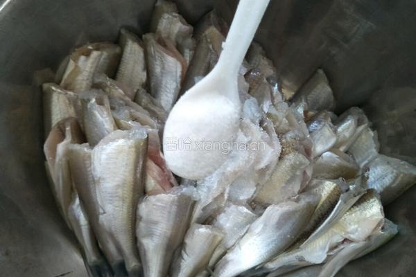香脆酥鱼的做法图解4