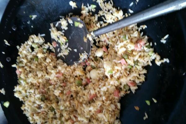 培根土豆蛋炒饭（无明显蛋块）的做法图解7