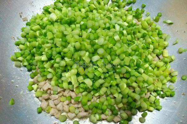 蒜苔肉丁卤的做法图解4