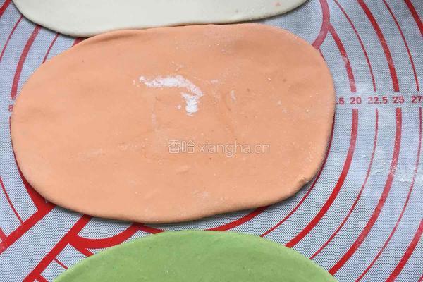 三色饺子的做法图解2