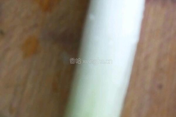 葱爆狗肉的做法图解2