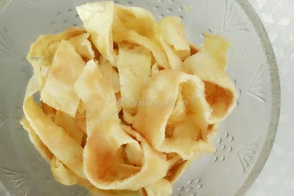 四色炒蒜苗的做法图解2