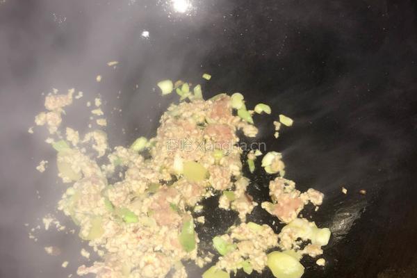 油闷肉末茄子的做法图解6