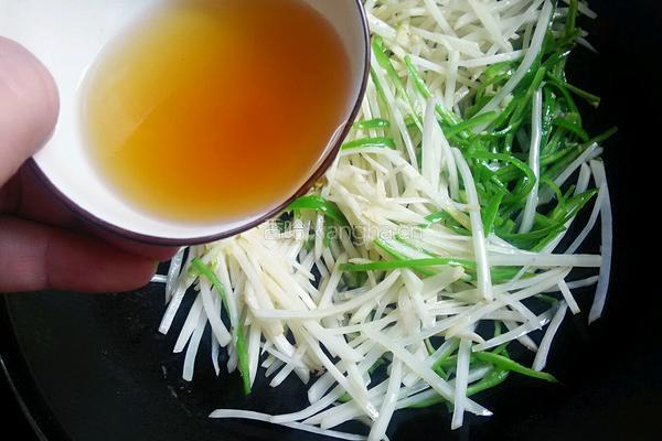 酸辣土豆丝的做法图解8